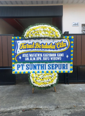 Papan Bunga Duka di Salubattang